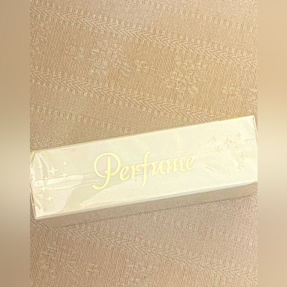 Winnie the Pooh perfume NEW SEALED 🍯💛 - Picture 4 of 4